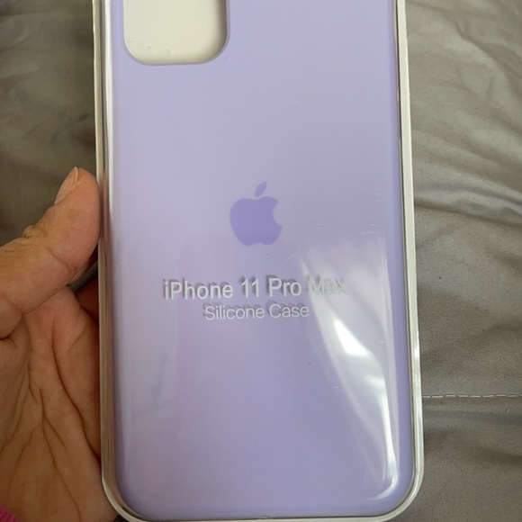 iPhone 11 Pro Max silicon case - Picture 2 of 2